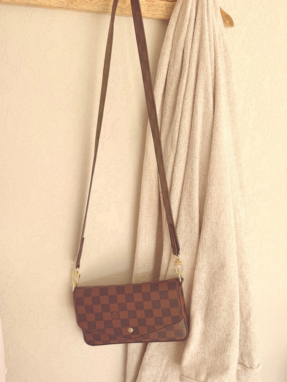 Crossbody bag